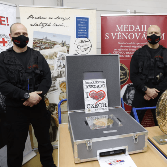 Zlaté mince a Guinnessův rekord