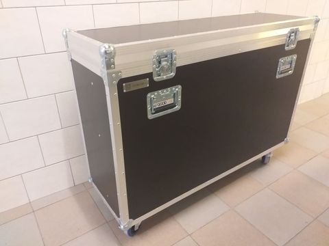 Flight case na televizi — fotka 2